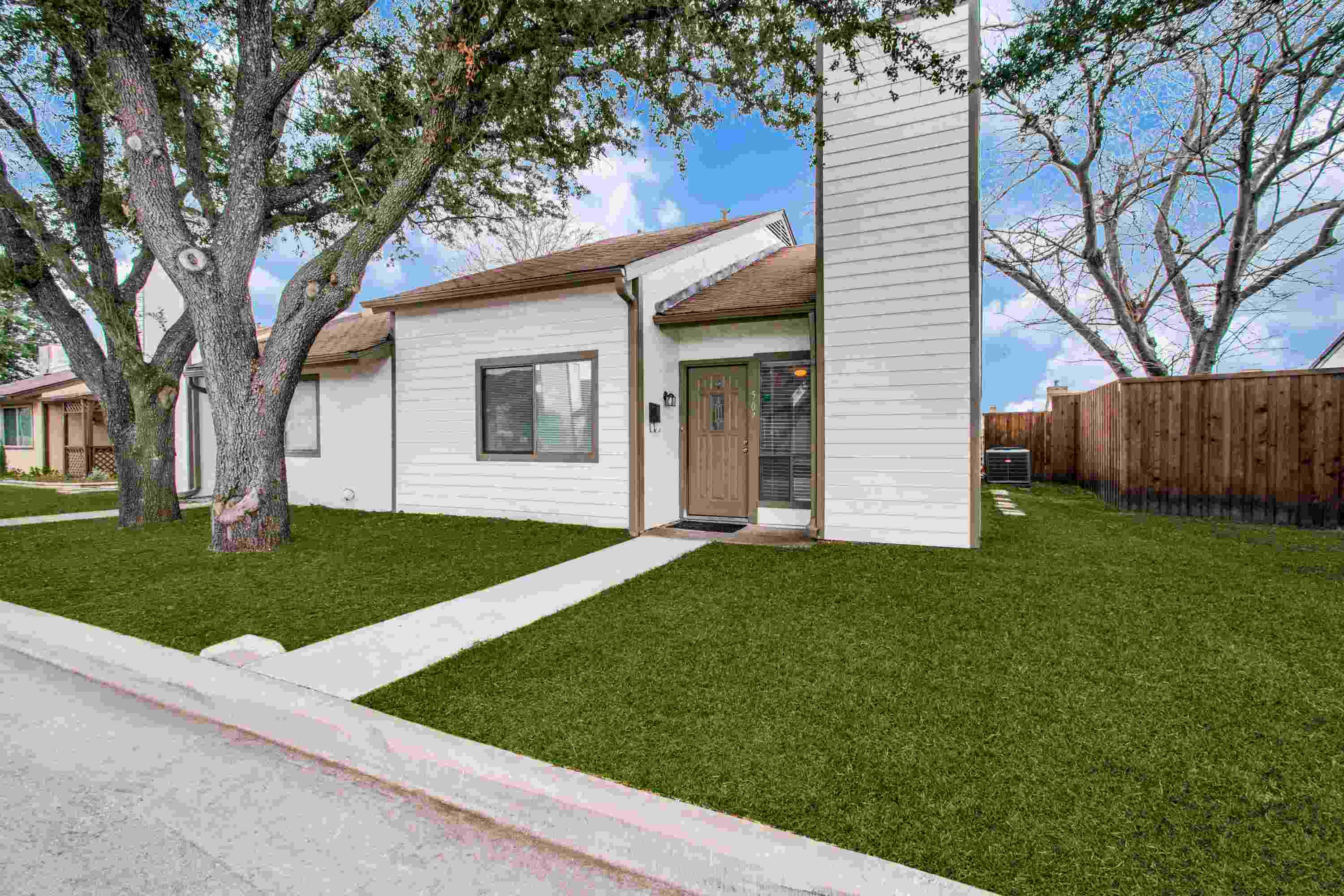 507 Pine Trail Dr